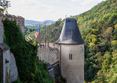 brunnenturm burg karlstein tschechien 0013
