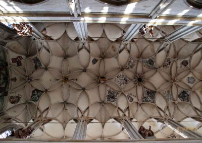 decke langhaus und vier tugenden dom kutna hora 6912