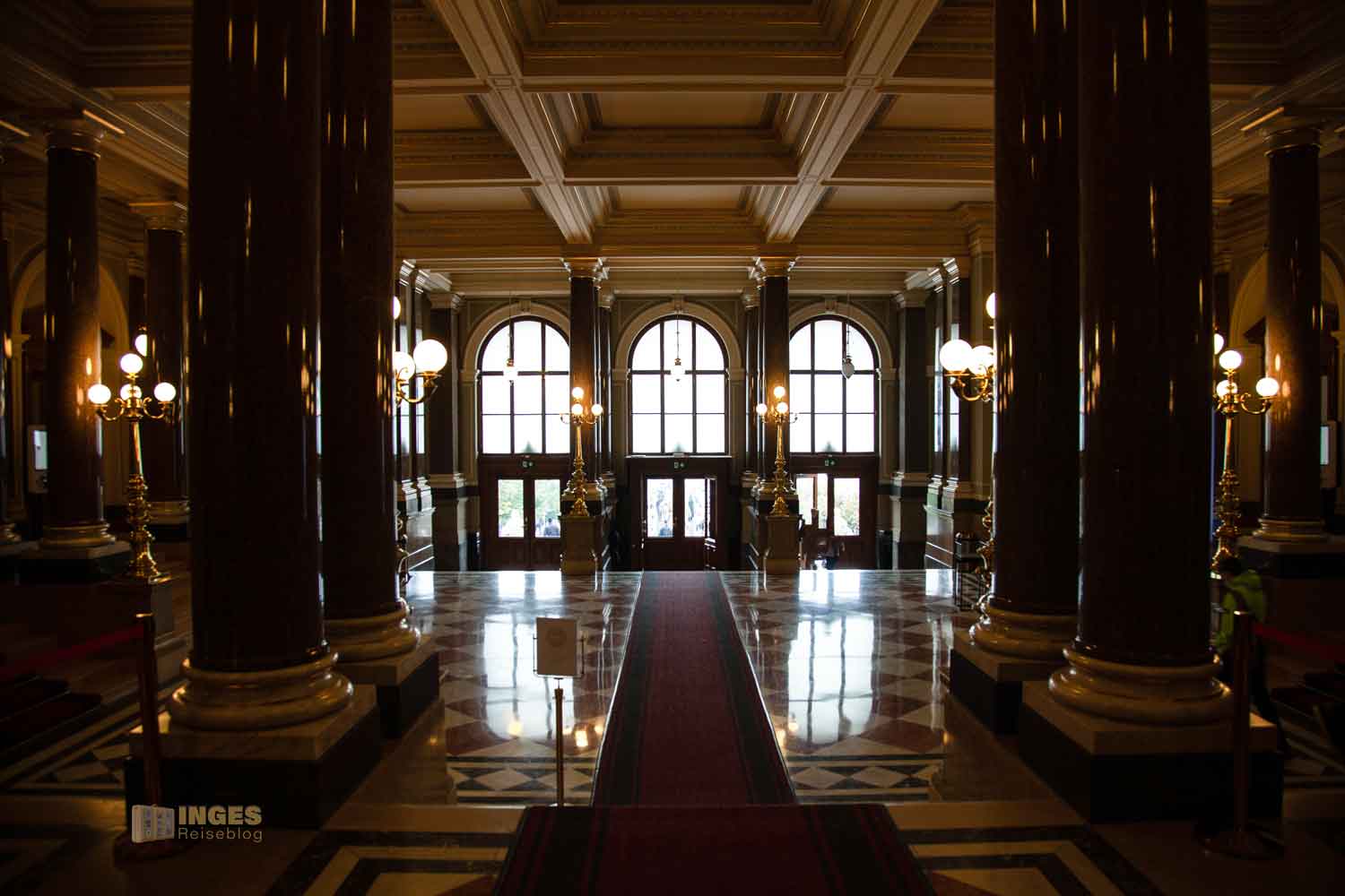 eingangshalle nationalmuseum in prag 0189 eingangshalle nationalmuseum in prag 0189