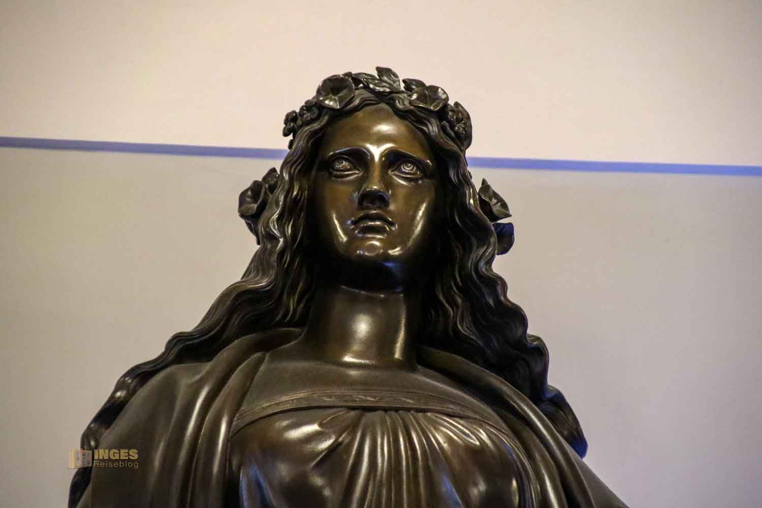 eingangshalle nationalmuseum in prag 1323 eingangshalle nationalmuseum in prag 1323