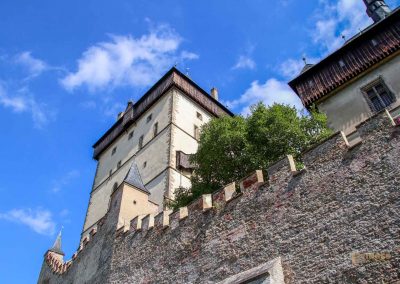 großer turm burg karlstein tschechien 3468