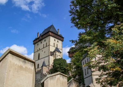 großer turm burg karlstein tschechien 3543
