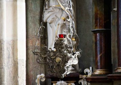 seitenaltar hl. franz xaver im dom zu kutna hora 7215