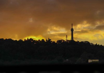 sonnenuntergang überm berg petrin in prag 0009