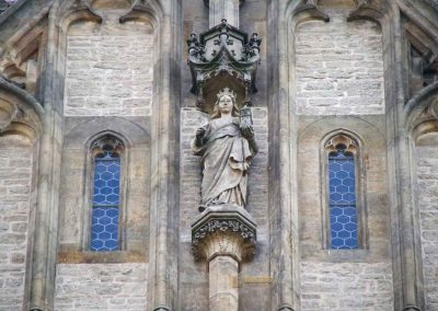 statuen am dom der hl. barbara kutna hora 6584