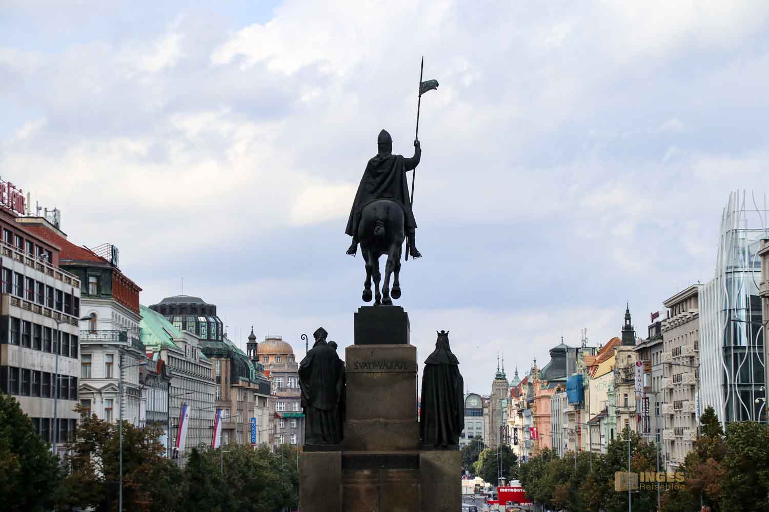 wenzelsdenkmal auf wenzelsplatz in prag 5377 wenzelsdenkmal auf wenzelsplatz in prag 5377
