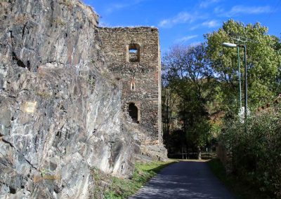 Burg Okoř bei Prag 9 am weg zur burg okor bei prag 1796