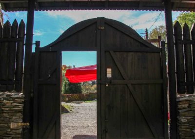 Burg Okoř bei Prag 79 burgtor burg okor bei prag 1819