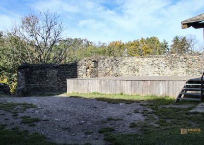 Burg Okoř bei Prag 21 hof unterburg auf burg okor bei prag 1869