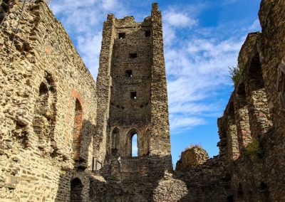 Burg Okoř bei Prag 45 kapelle im turm burg okor bei prag 1978