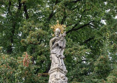 pestsaeule beim sedlec ossarium 7654