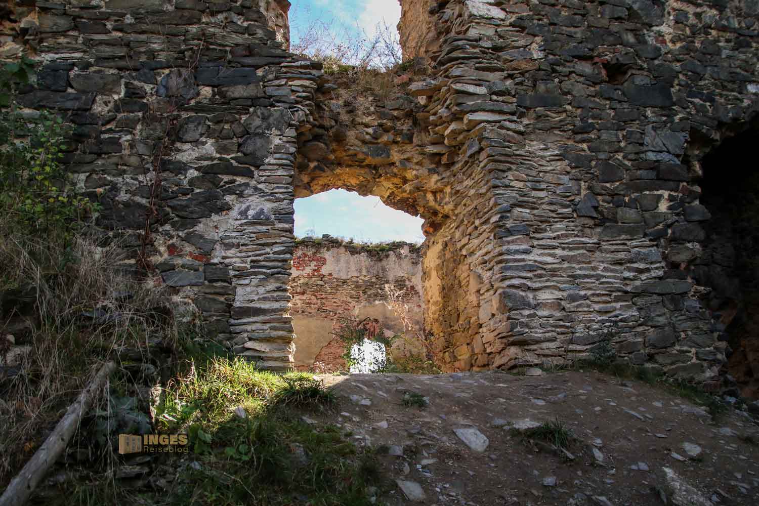 speisesaal burg okor bei prag 1874 speisesaal burg okor bei prag 1874