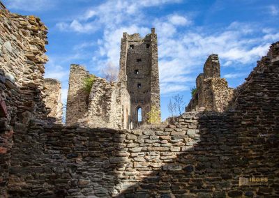 Burg Okoř bei Prag 38 turm von burg okor bei prag 0116