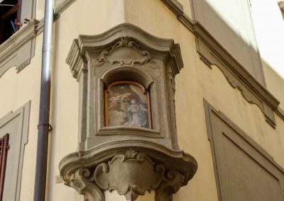 Vier Wochen in Florenz - mein Erlebnisbericht 33 heiligenbilder an den haeuser in florenz 7802