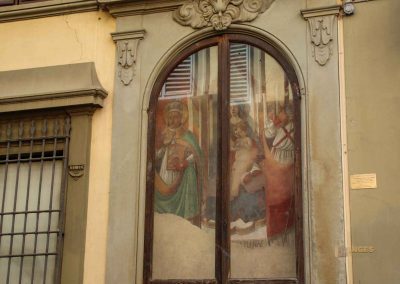 Vier Wochen in Florenz - mein Erlebnisbericht 39 heiligenbilder an den haeuser in florenz 8514