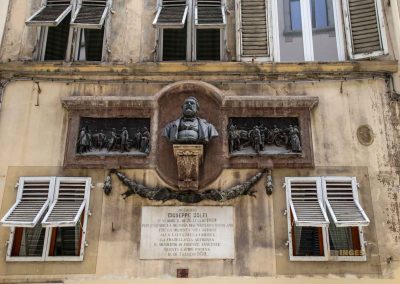 Vier Wochen in Florenz - mein Erlebnisbericht 43 relief guiseppe dolfi in florenz 8053