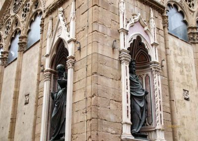Die Kirche Orsanmichele in Florenz 3 statuen an der kirche orsanmichele in florenz 8628