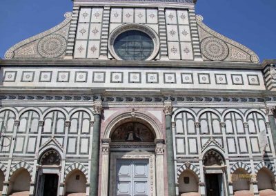 In der Basilika Santa Maria Novella in Florenz 6 aussenansicht basilika santa maria novella florenz 3603