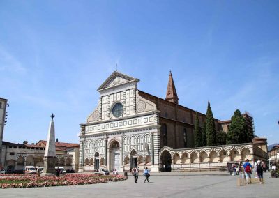 In der Basilika Santa Maria Novella in Florenz 1 aussenansicht basilika santa maria novella florenz 3616