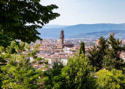 blick von san miniato al monte auf palazzo vecchio florenz 0002