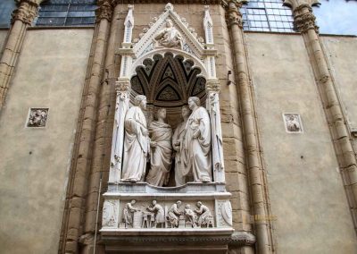 Die Kirche Orsanmichele in Florenz 5 die vier gekroenten heiligen orsanmichele florenz 8583