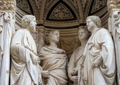 Die Kirche Orsanmichele in Florenz 8 die vier gekroenten heiligen orsanmichele florenz 8591