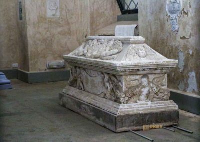 grab Anna Maria Luise de' Medici krypta san lorenzo florenz 4247