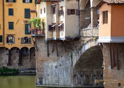 haeuser auf der ponte vecchio in florenz 0249