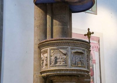 In der Basilika Santa Maria Novella in Florenz 89 kanzel basilika santa maria novella florenz 3016