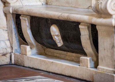 In der Basilika Santa Maria Novella in Florenz 72 kapelle gondi basilika santa maria novella florenz 0395