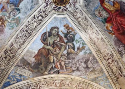 In der Basilika Santa Maria Novella in Florenz 50 kapelle strozzi basilika santa maria novella florenz 3155