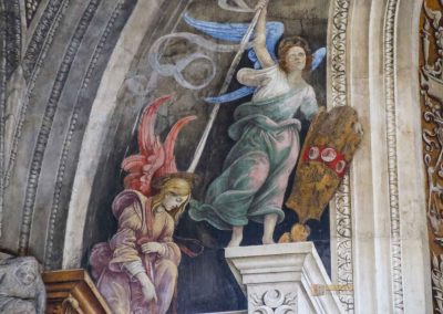 In der Basilika Santa Maria Novella in Florenz 52 kapelle strozzi basilika santa maria novella florenz 3162