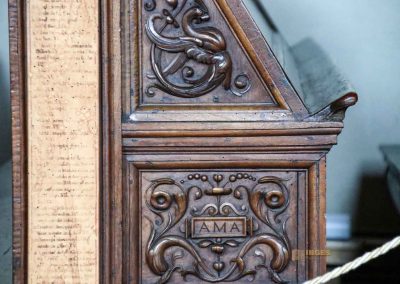 lesepult bibliothek laurenziana florenz 4081