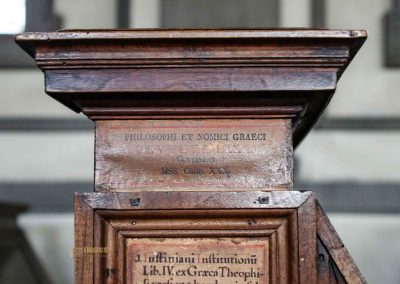 lesepult bibliothek laurenziana florenz 4188