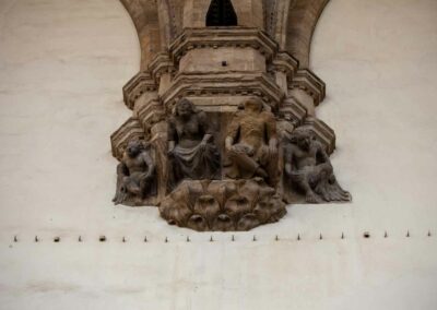 Die Loggia dei Lanzi auf der Piazza della Signoria in Florenz 43 figurenkonsole loggia dei lanzi florenz 0048