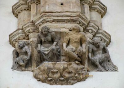 Die Loggia dei Lanzi auf der Piazza della Signoria in Florenz 46 figurenkonsole loggia dei lanzi florenz 8942