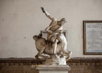 Die Loggia dei Lanzi auf der Piazza della Signoria in Florenz 18 herkules und centaur loggia dei lanzi florenz 0053