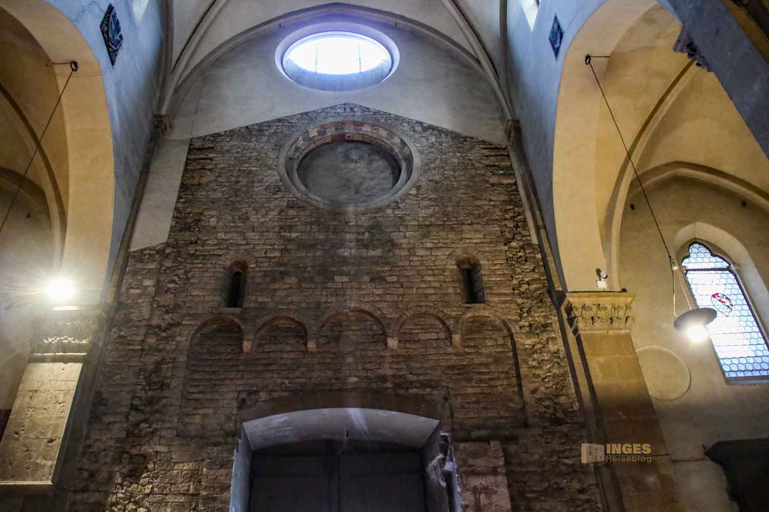 innenansicht basilika santa trinita florenz 9403 innenansicht basilika santa trinita florenz 9403