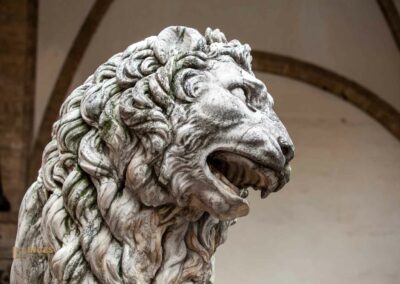 Die Loggia dei Lanzi auf der Piazza della Signoria in Florenz 42 medici lowew loggia dei lanzi florenz 0064