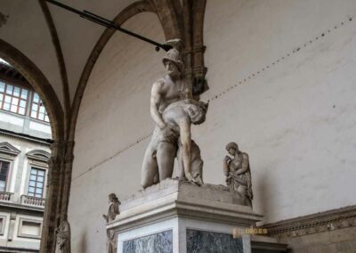 Die Loggia dei Lanzi auf der Piazza della Signoria in Florenz 17 menelaos und patroklos loggia dei lanzi florenz 8948