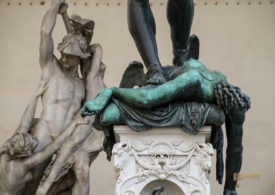 Die Loggia dei Lanzi auf der Piazza della Signoria in Florenz 6 perseus loggia dei lanzi florenz 8870