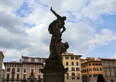 Die Loggia dei Lanzi auf der Piazza della Signoria in Florenz 22 raub der sabinerinnen loggia dei lanzi florenz 8986