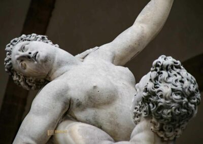 Die Loggia dei Lanzi auf der Piazza della Signoria in Florenz 25 raub der sabinerinnen loggia dei lanzi florenz 9011