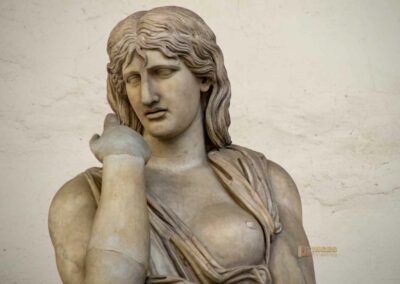 Die Loggia dei Lanzi auf der Piazza della Signoria in Florenz 32 sabine loggia dei lanzi florenz 8911