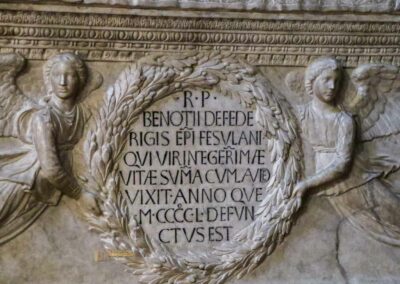 In der Basilika Santa Trinita in Florenz 35 scali-kapelle santa trintia florenz 9381