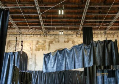 In der Scuola Grande della Misericordia in Venedig 22 biennale ausstellung 2022 scuola grande della misericorda venedig 3215