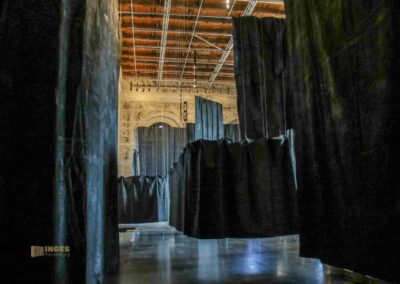 In der Scuola Grande della Misericordia in Venedig 24 biennale ausstellung 2022 scuola grande della misericorda venedig 3248