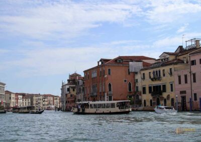 canal grande beim canale di cannaregio in venedig 3229