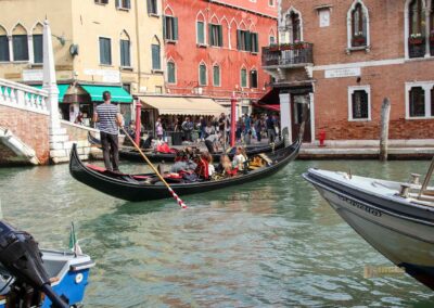 gondolerie am canal cannaregio in venedig 3141