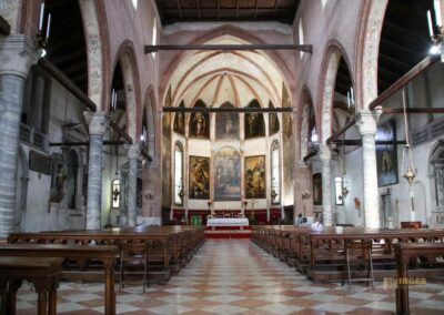 Vom Fondamente Nove zur Kirche Madonna dell' Orto in Venedig 45 innenansicht kirche madonna dell orto venedig 0078